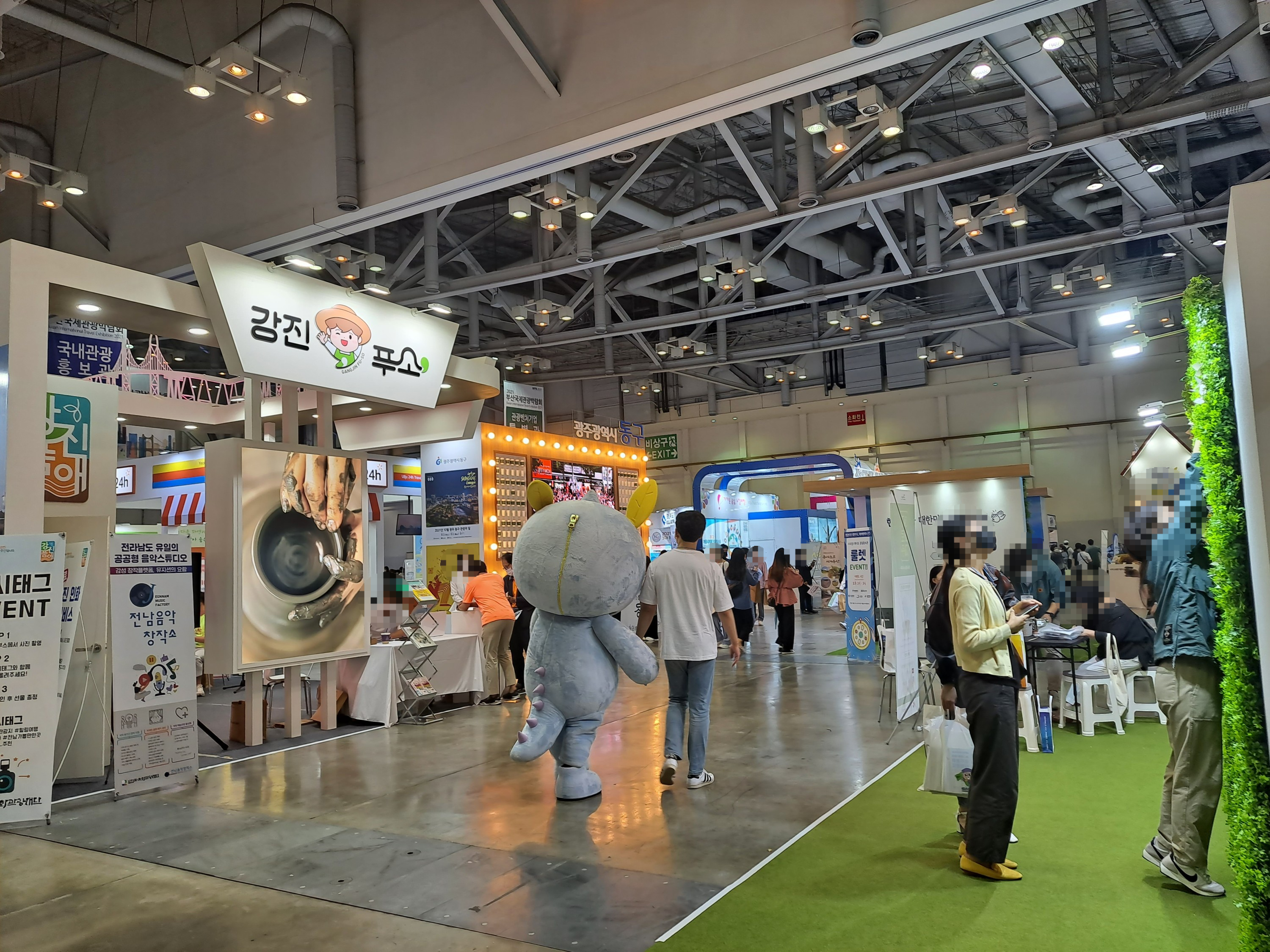 SE-a4243af6-ff9d-46f6-86bd-fc0c9d54d152.jpg